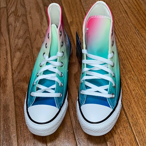 Unisex Chuck Taylor Converse sneakers high t… - Picture 2 of 11